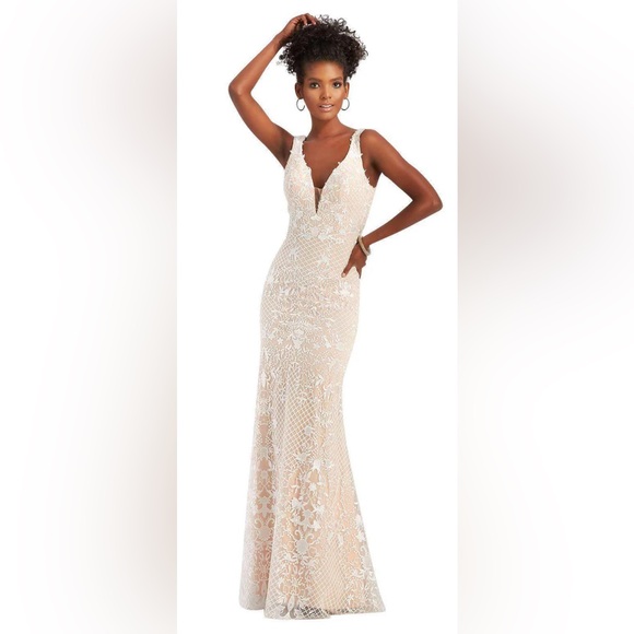 Dress Clarisse 4905 Dress Size 4 Ivory Nude